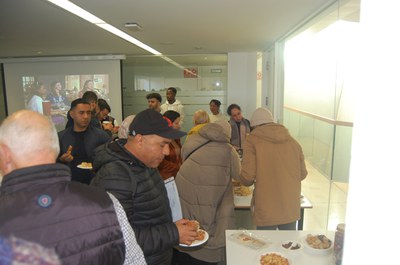 2024 12 20_ESMORZAR COMUNITARI EN CELEBRACIÓ DE LA FINALITZACIÓ DEL CIRCUIT ACOLLIDA