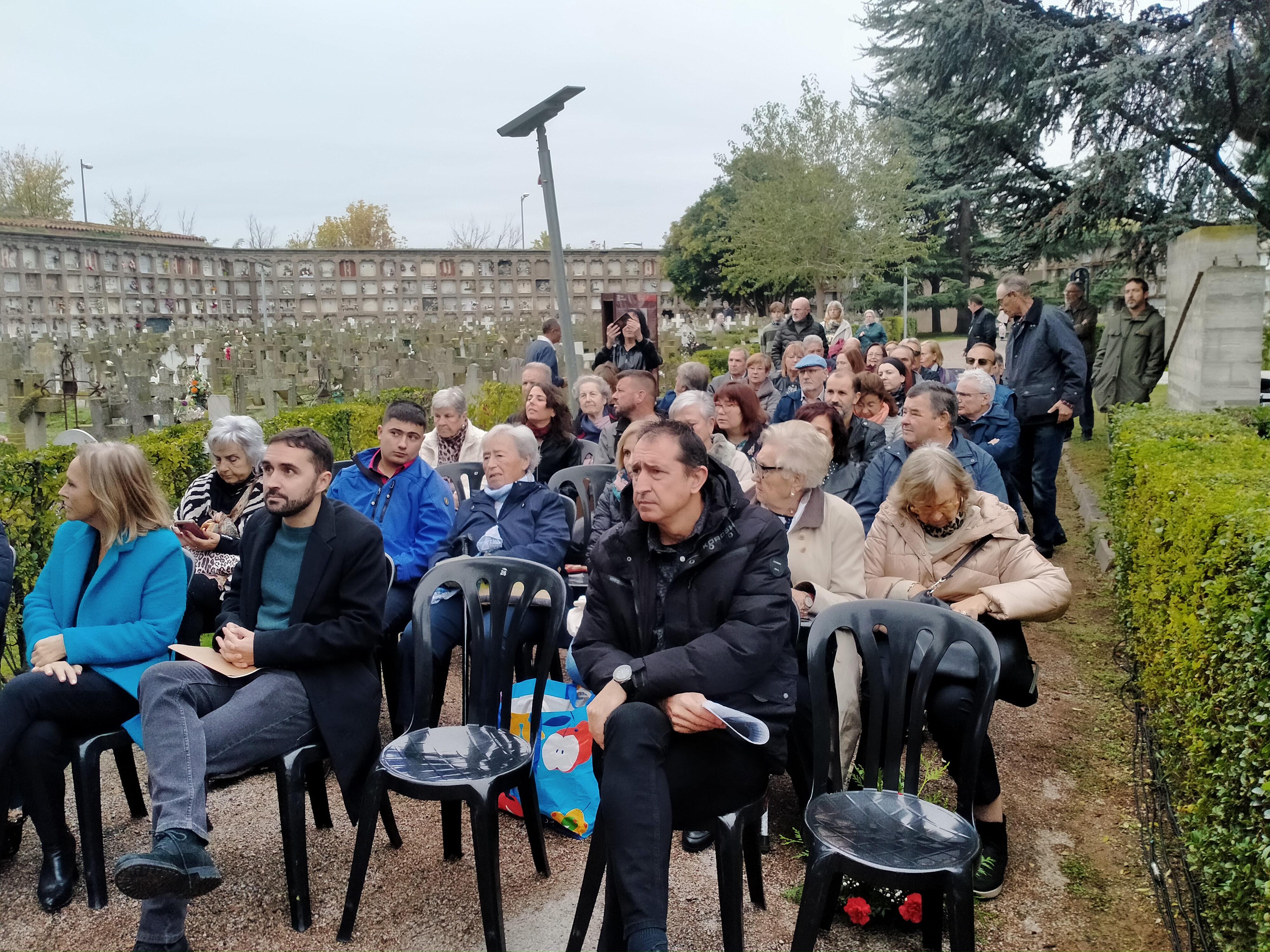 2024 10 27_INAUGURACIÓ DE LA NOVA PLACA EN HOMENATGE ALS AFUSELLTAS DE L’ALBAGÉS