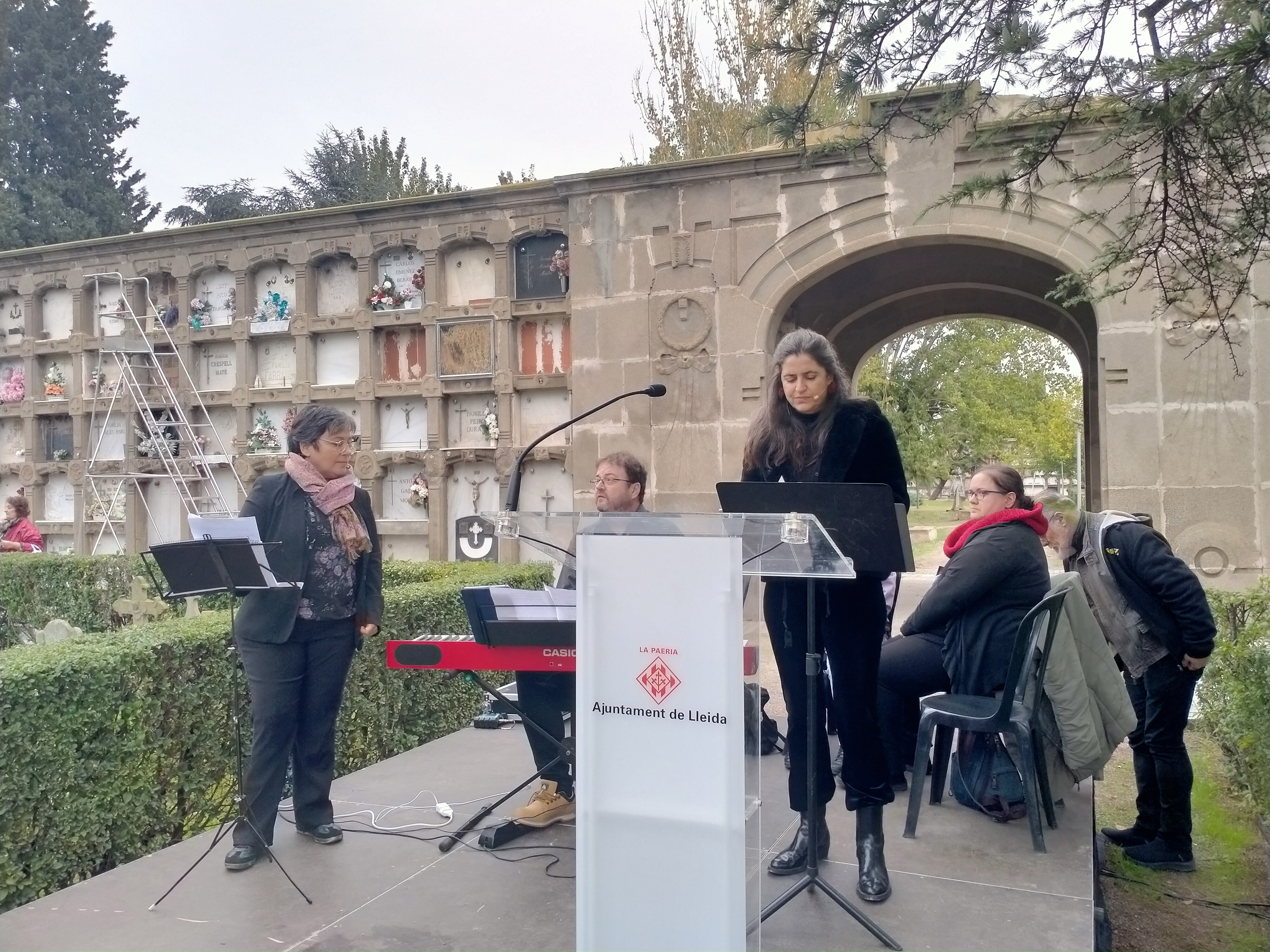 2024 10 27_INAUGURACIÓ DE LA NOVA PLACA EN HOMENATGE ALS AFUSELLTAS DE L’ALBAGÉS