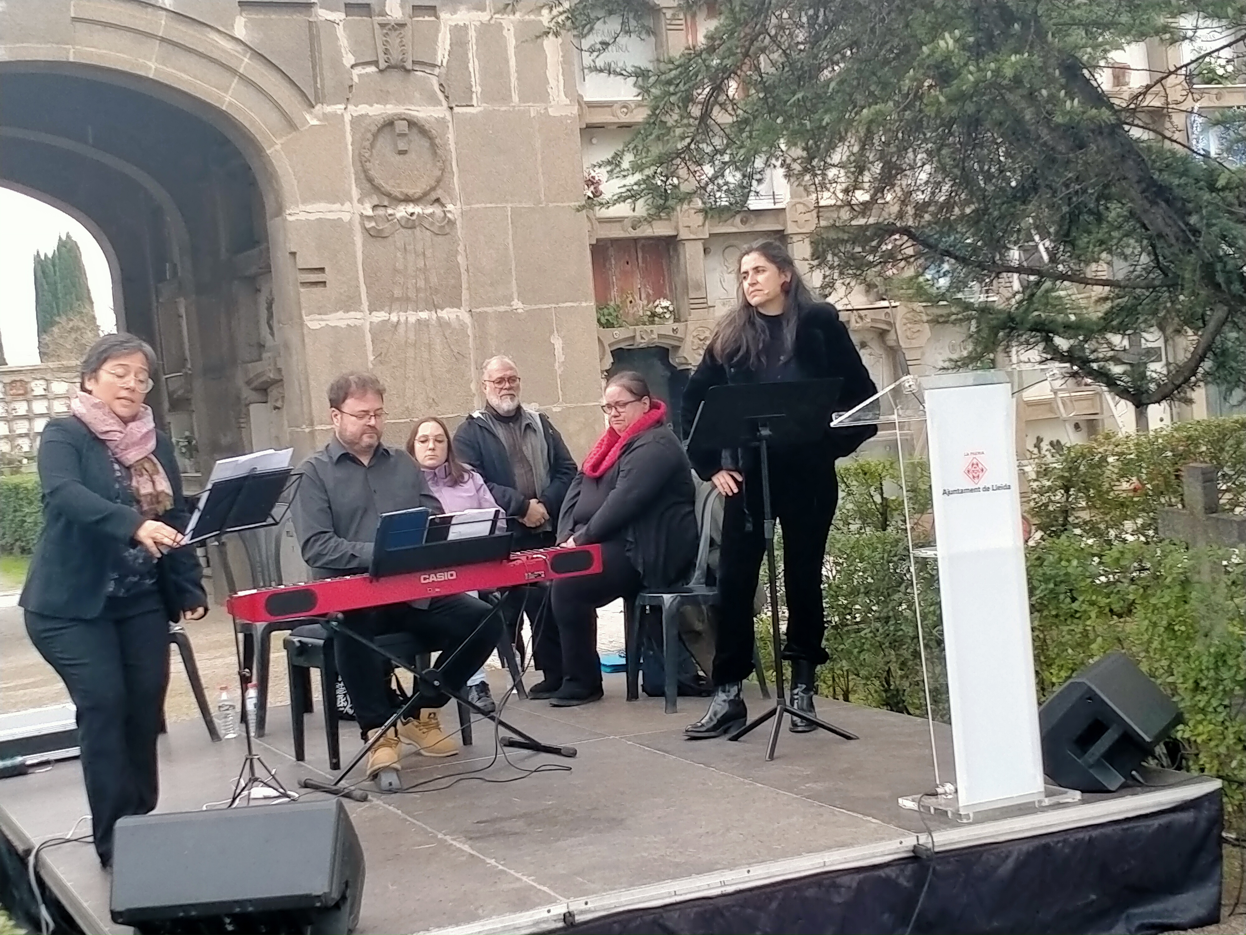 2024 10 27_INAUGURACIÓ DE LA NOVA PLACA EN HOMENATGE ALS AFUSELLTAS DE L’ALBAGÉS