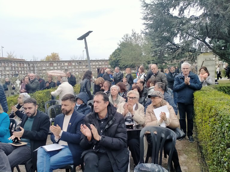 2024 10 27_INAUGURACIÓ DE LA NOVA PLACA EN HOMENATGE ALS AFUSELLTAS DE L’ALBAGÉS