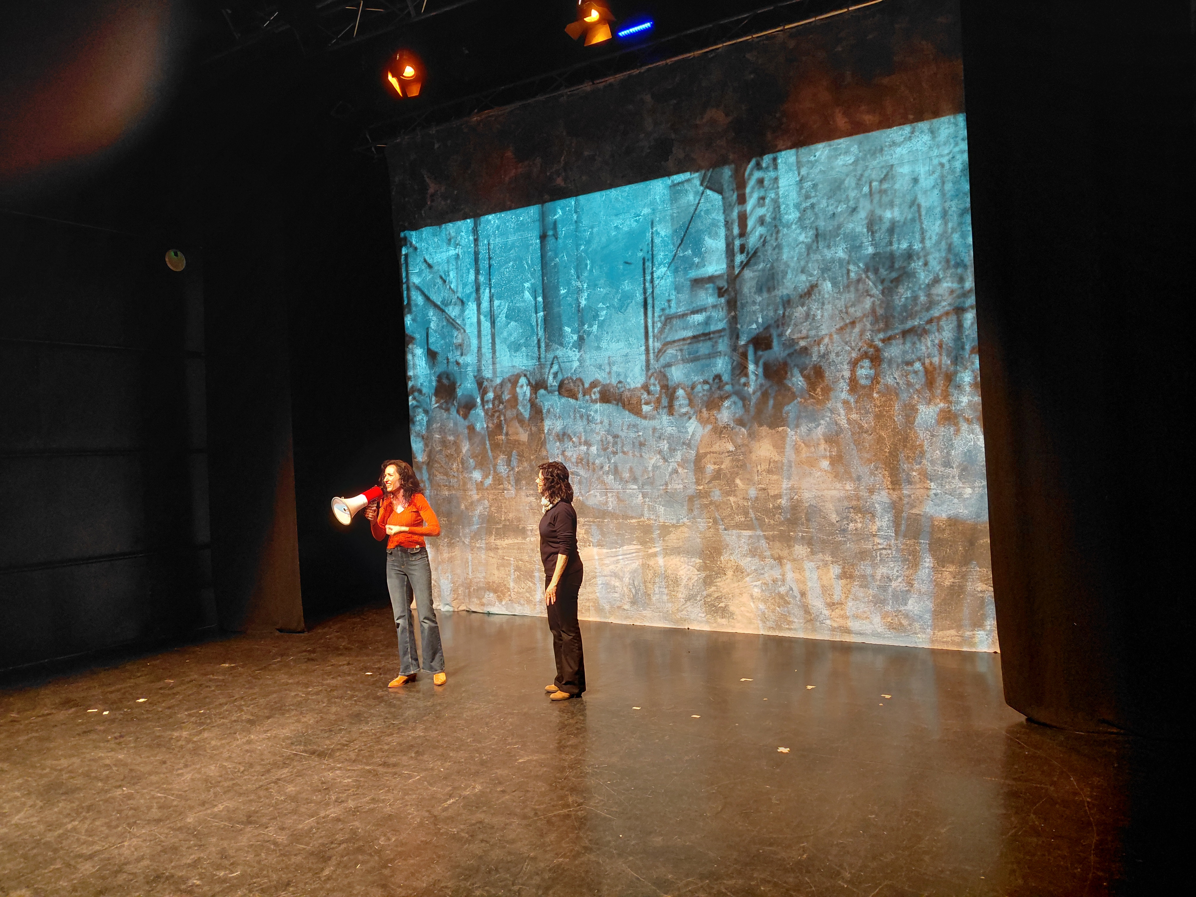 2026 03 01_DONES LLIURES_LES PRESES POLÍTIQUES I LA GENERACIÓ DEL TOP