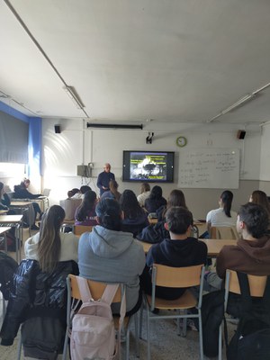 2024 03 12_COFERÈNCIA A L'INS LA CAPARRELLA