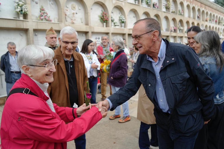 2022 10 23_OFRENA FLORAL A LA NOVA PLACA DELS LLEIDATANS ASSASSINATS ALS CAMPS NAZIS