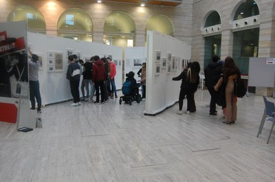 21-11-26-Visita de l’alumnat de 2n de batxillerat de l’INS La Mitjana