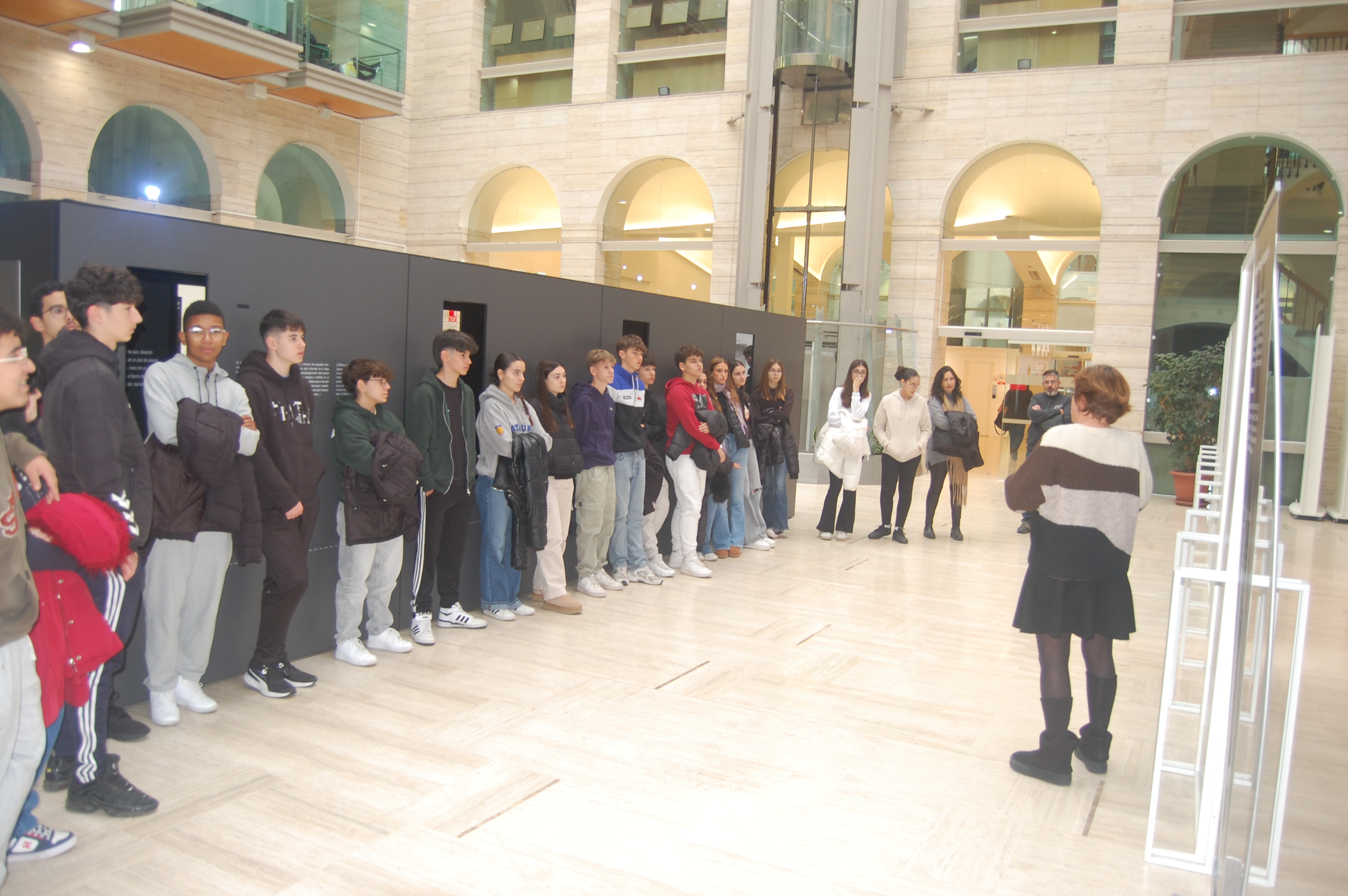 2024 12 12_VISITES GUIADES INS. MÀRIUS TORRES
