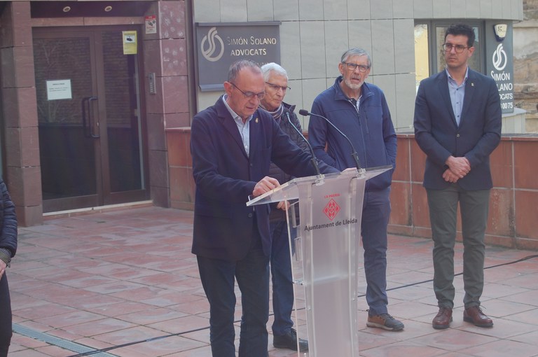 2023 03 18_Col·locació llambordes Stopersteine_Foto: Memòria Democràtica de l'Ajuntament de Lleida.