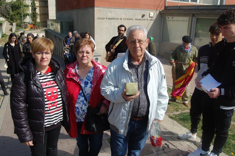 2023 03 18_Col·locació llambordes Stopersteine_Foto: Memòria Democràtica de l'Ajuntament de Lleida.