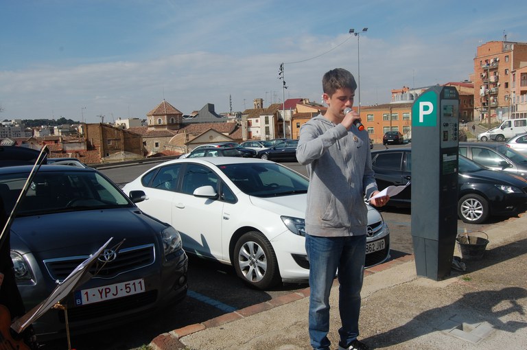 2023 03 18_Col·locació llambordes Stopersteine_Foto: Memòria Democràtica de l'Ajuntament de Lleida.