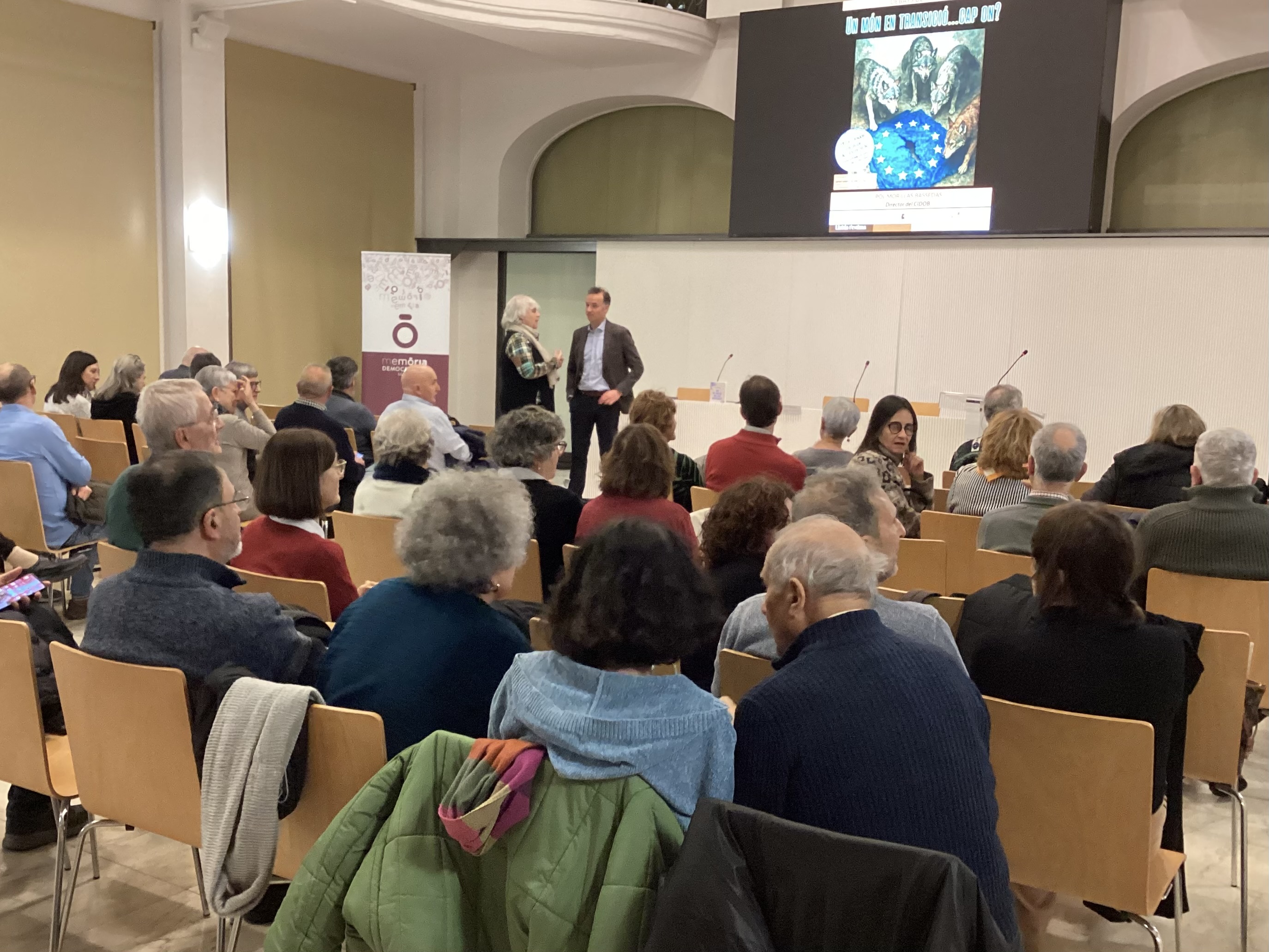 2026 01 27_UN MÓN EN TRANSICIÓ...CAP A ON?